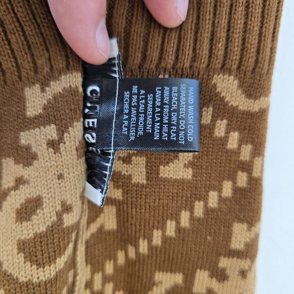 Guess hat - Picture 5 of 5